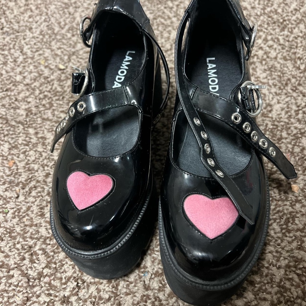 LAMODA Black and Pink Heart Women's Shoes